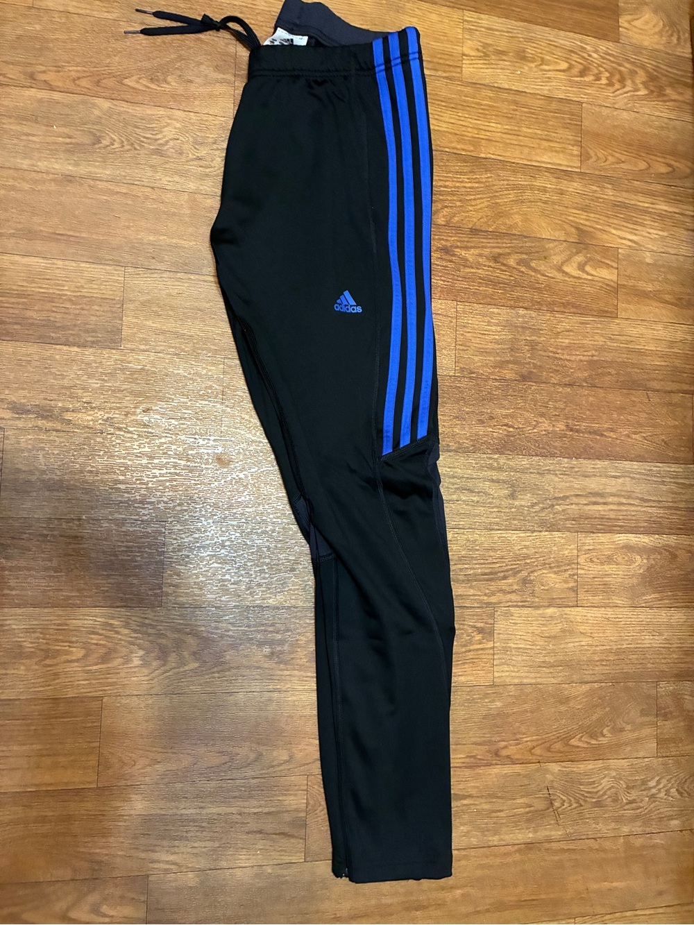 Junior’s adidas Black Joggers Tack Pants with Blue Triple Stripes Size Large